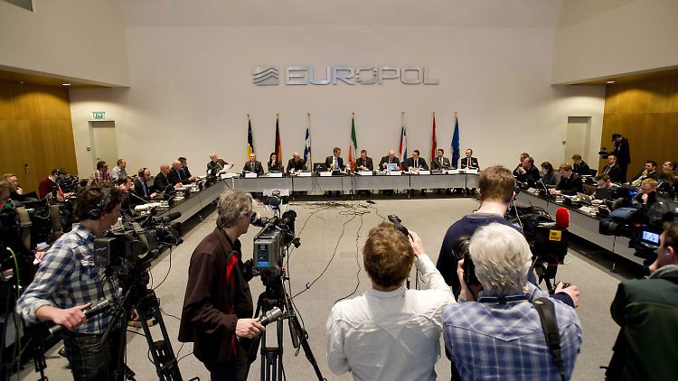 Europol unterstützt die Polizeien der Mitgliedsstaaten bei ihren Ermittlungen.