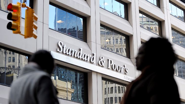 Die USA haben die Ratingagentur Standard & Poor's wegen ihrer Top-Bewertungen für Schrottpapiere vor der Finanzkrise verklagt.