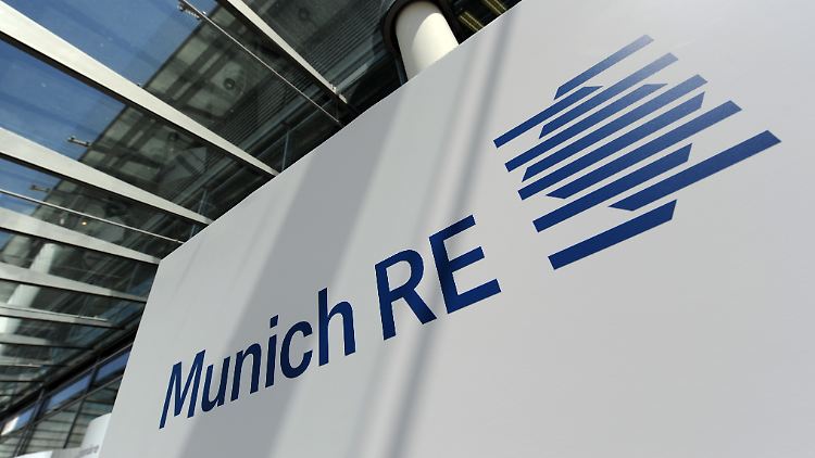 Der Rückversicherer Munich Re hat trotz des Jahrhundertsturms "Sandy" seinen Gewinn vervierfacht.