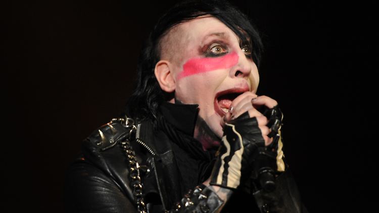 Marilyn Manson sackte auf der Bühne zusammen. (Archivbild)