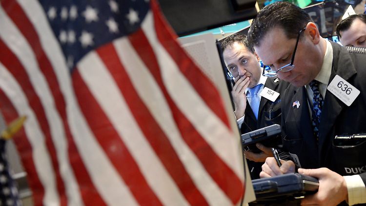 Die Ostküste duckt sich unter dem heranrasenden Blizzard: Im Inneren der New York Stock Exchange hat man schon ganz andere Wetterlagen erlebt.