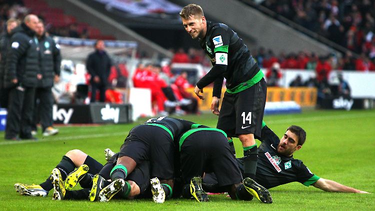 Bremen wurde von den Stuttgartern zum Toreschießen eingeladen - und sagte viermal danke.