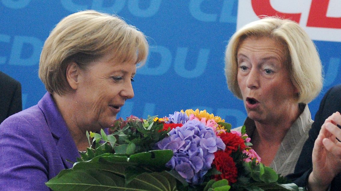39ue3825.jpg3919079458261966186.jpg