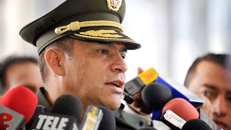 General Humberto Guatibonza sucht die beiden entführten Deutschen.