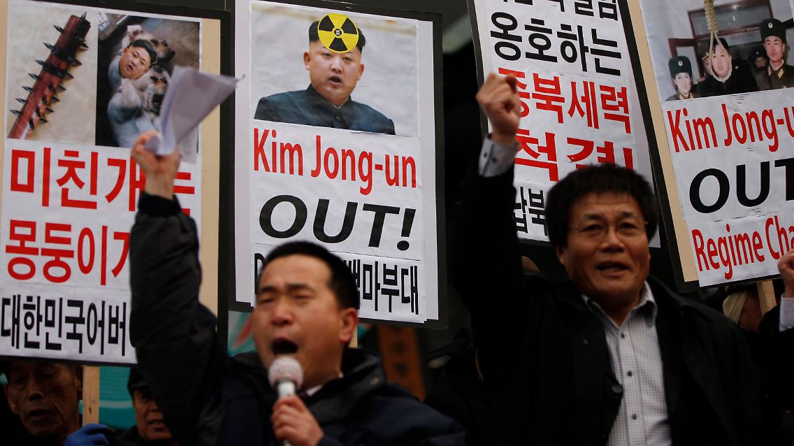 2013-02-12T080118Z_01_SEO208_RTRMDNP_3_KOREA-NORTH.JPG3999321644100677291.jpg