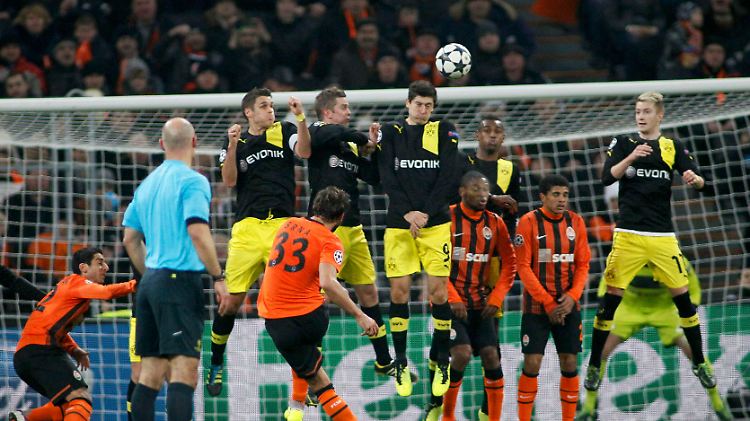 Darijo Srna besorgte per Freistoß den ersten BVB-Rückstand in dieser Champions-League-Saison.