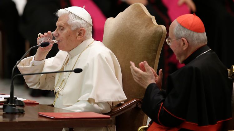 Papst Benedikt XVI. wird bejubelt, wo immer er auftaucht.