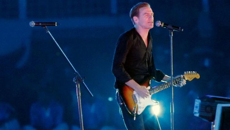 Bryan Adams: nun glücklicher zweifacher Vater.