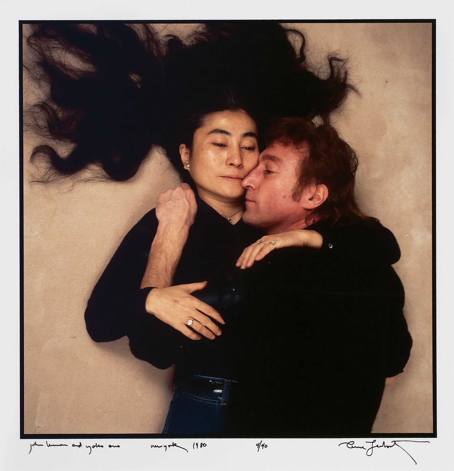 Ihr Mann war ihr Schicksal - auch noch kurz vor seinem Tod, als dieses Bild von Annie Leibovitz entstand.
