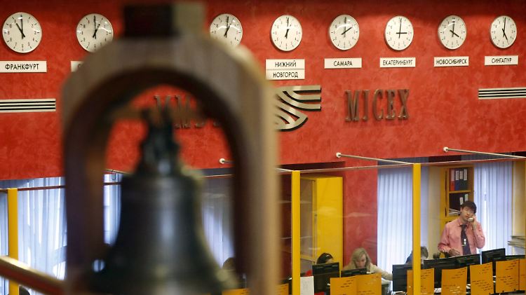 Blick in den Moskauer Börsensaal