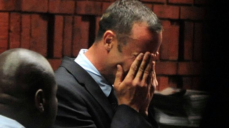 Oscar Pristorius brach bei der ersten Anhörung vor dem Haftrichter in Tränen aus.