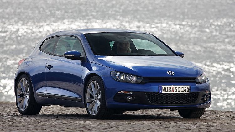 Der Zweitürer basiert auf dem VW Golf.