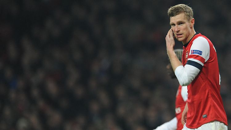 "Er lieferte einen weiteren Beweis, dass seine große internationale Erfahrung nicht die auf dem höchsten Level fehlende Qualiät ausgleicht": Per Mertesacker.