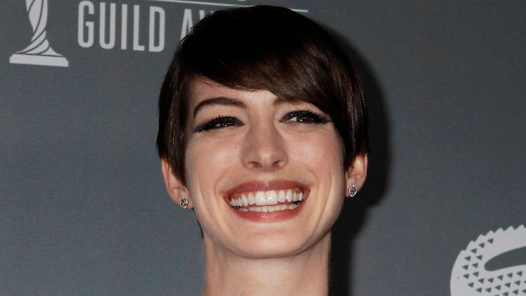 Anna Hathaway wartet auf den nächsten Job.