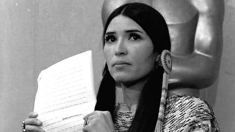 Vor 40 Jahren verlas sie Marlon Brandos Grund, den Oscar nicht anzunehmen: Sacheen Littlefeather. 