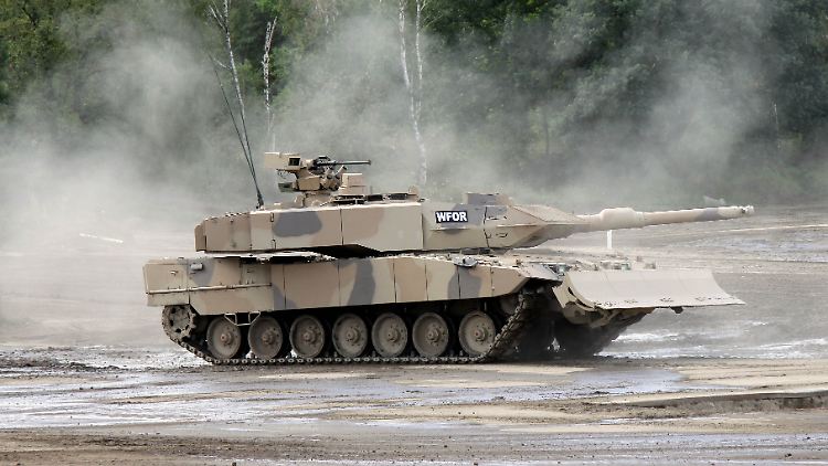 Leopard-2-Panzer: In der Golfregion sind Rüstungsgüter aus Deutschland sehr beliebt.