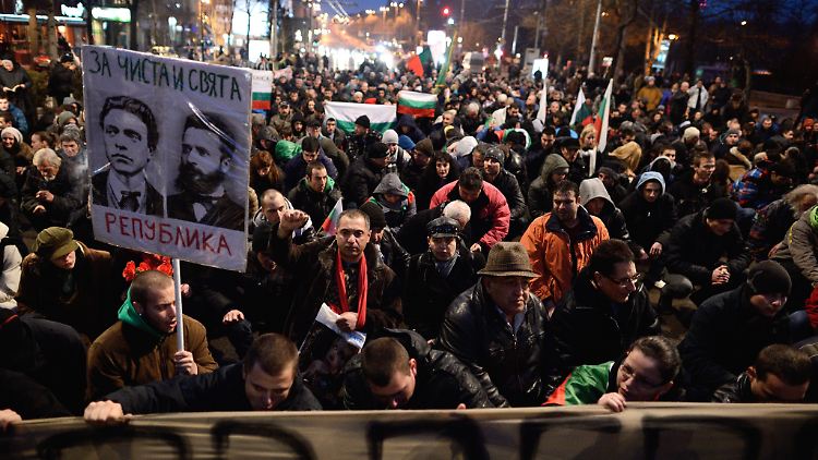 Die Proteste in Bulgarien richten sich vor allem gegen Strompreiserhöhungen und ausländische Monopole.