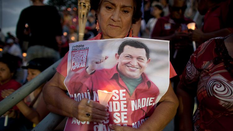 In Caracas beten Menschen für die Gesundheit von Chavéz.
