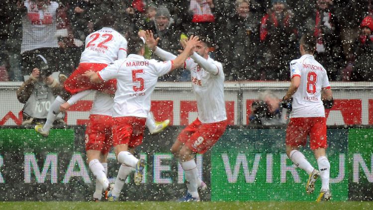 Kevin McKenna traf zum 1:0 gegen Union Berlin, am Ende siegte Köln 2:0. Jetzt reifen Aufstiegsträume.