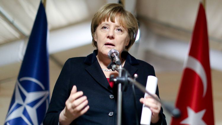 Merkel wirbt um türkischstämmige Wähler.