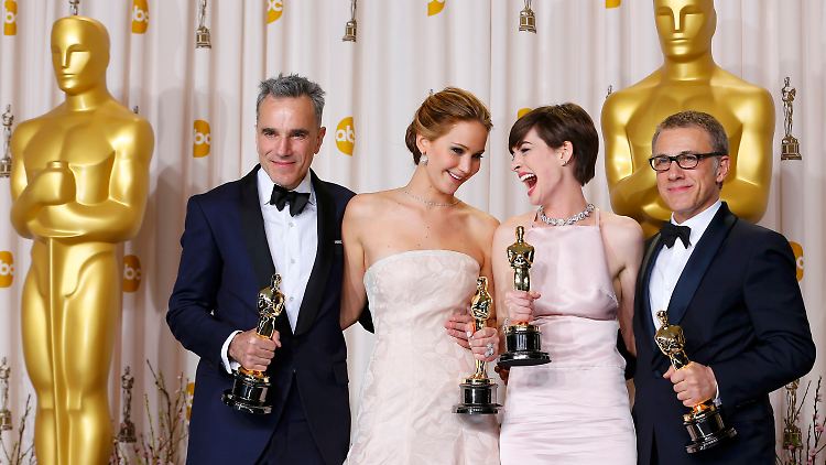 Die besten Darsteller: Daniel Day Lewis (l.), Jennifer Lawrence (2.v.l.), Anne Hathaway und Christoph Waltz.