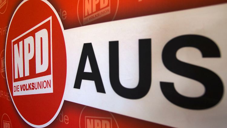 Die Möglichkeiten für ein erfolgreiches NPD-Verbotsverfahren werden weiter diskutiert.