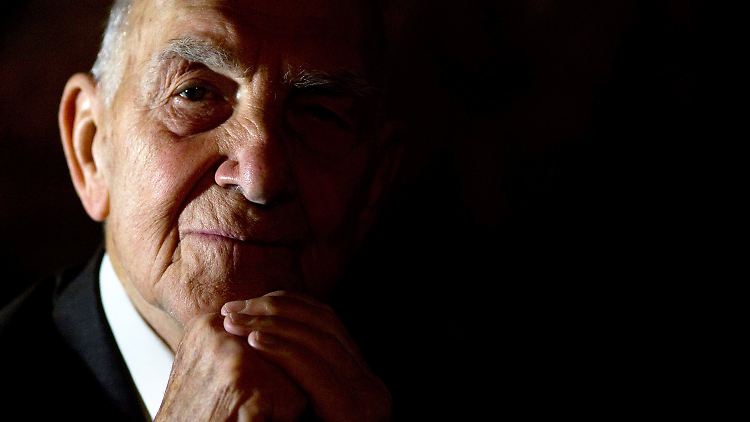 "Empört Euch!" war nicht Hessels erstes, aber sein erfolgreichstes Buch.