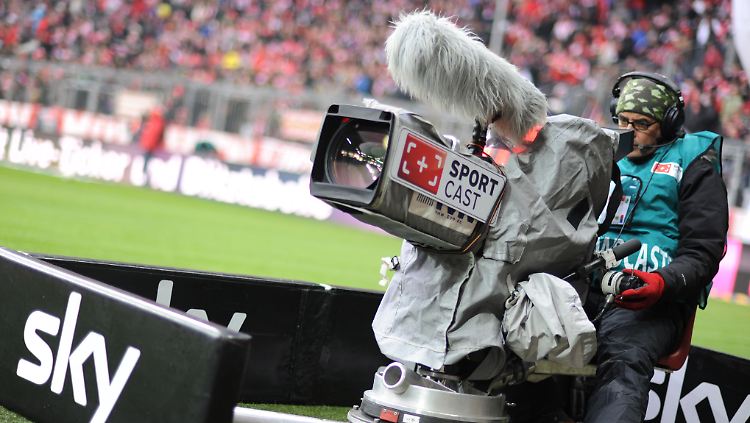 Mit der Bundesliga steht und fällt der Traum von schwarzen Zahlen bei Sky Deutschland.