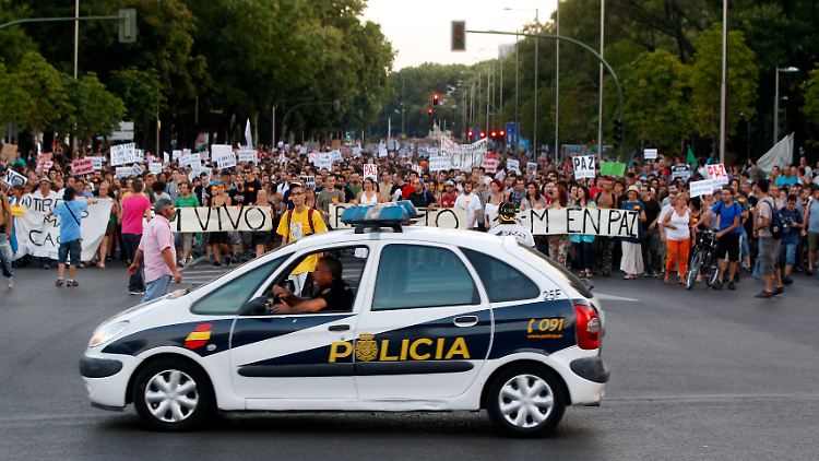 Nicht nur in Spanien geht die Jugend auf die Straße. Sie ist der große Verlierer der Euro-Schuldenkrise.