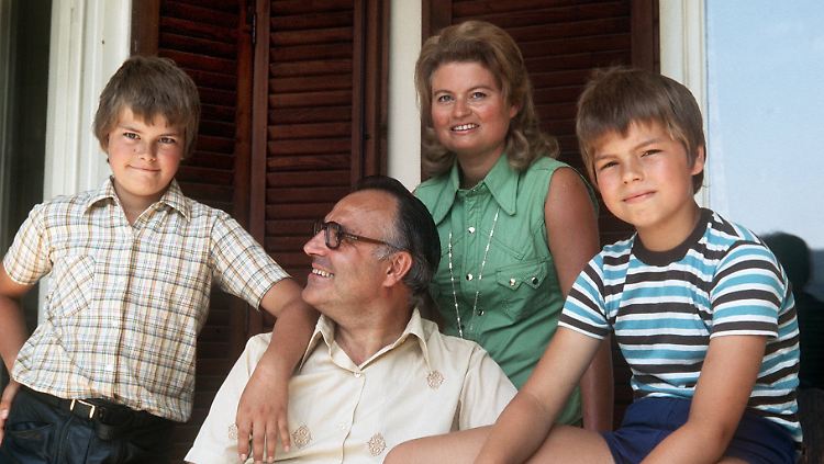 Die Kohl-Söhne wollen das Andenken an ihre Mutter bewahren, die, wie sie sagen, die Familie zusammenhielt.