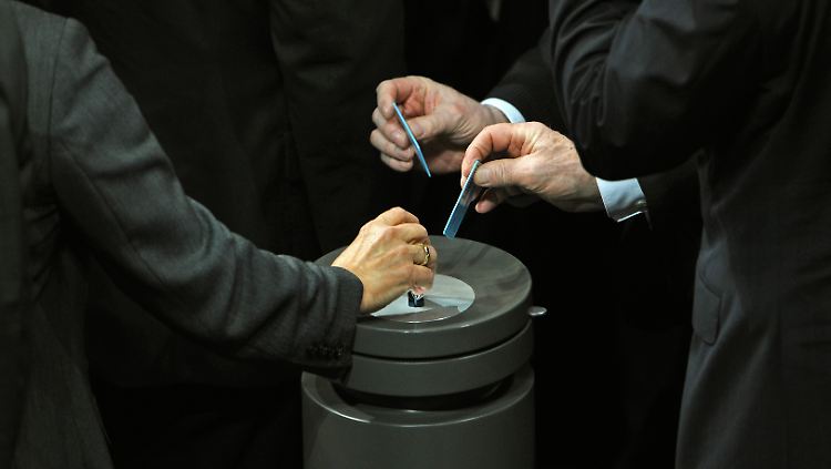 Sie wollen keine Parteien mehr wählen, die dem ESM zugestimmt haben. 