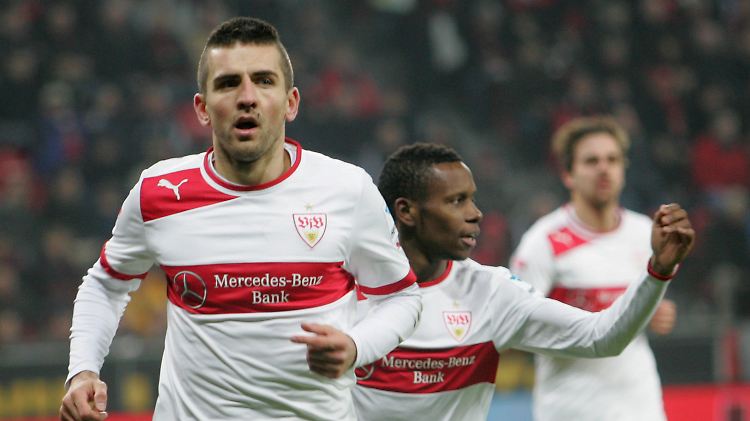 Vedad Ibisevic ließ den VfB mit seinem Elfertor lange von Punkten in Leverkusen träumen.