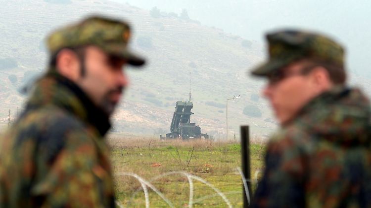 Die Bundeswehr ist im Rahmen eines Nato-Einsatze zum Schutz der Türkei angefordert worden.