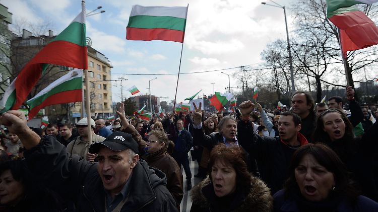 In Sofia protestierten die Menschen auf mehreren Kundgebungen.