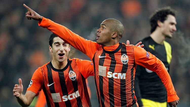 "Die Chancen stehen noch immer 50:50." Schachtjors Douglas Costa jubelz im Hinspiel.