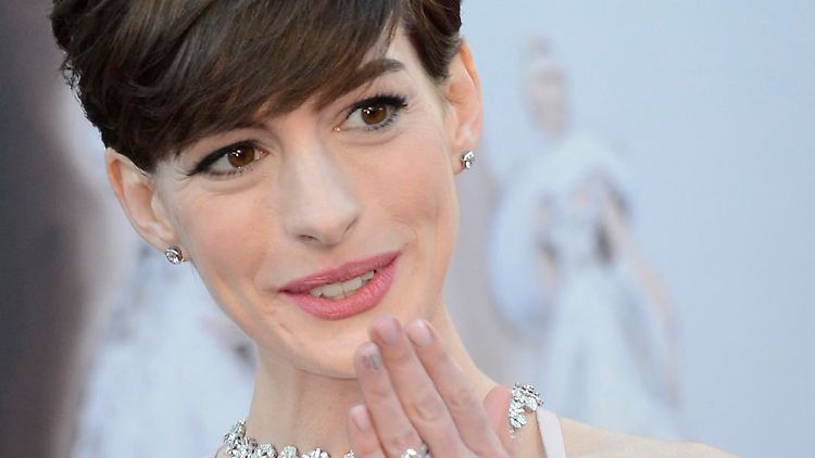 Nein, Anne Hathaway hat keinen Mundgeruch.
