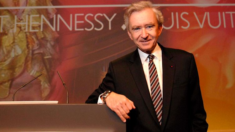 Monsieur Arnault bleibt Frankreich treu.
