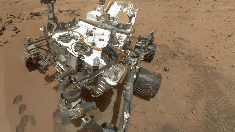Der Marsrover "Curiosity" auf dem Roten Planeten. 