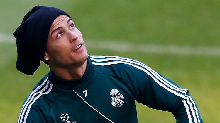 "Ich habe einen Plan. Er nennt sich: eine Machete. Plan B ist das Maschinengewehr!" Sagt Manchesters Trainer Alex Ferguson über Cristiano Ronaldo.