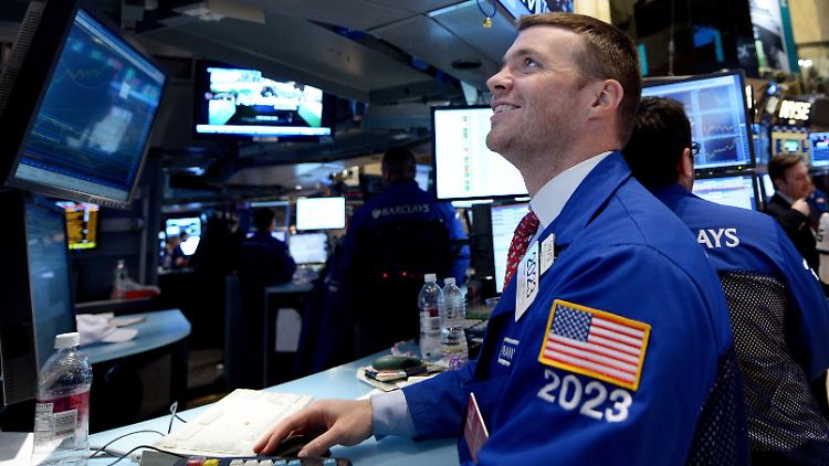 Höher als jemals zuvor: Im Jahr 2013 hat Dow-Jones-Index die Kurseinbrüche der großen Finanzkrise überwunden (Archivbild).