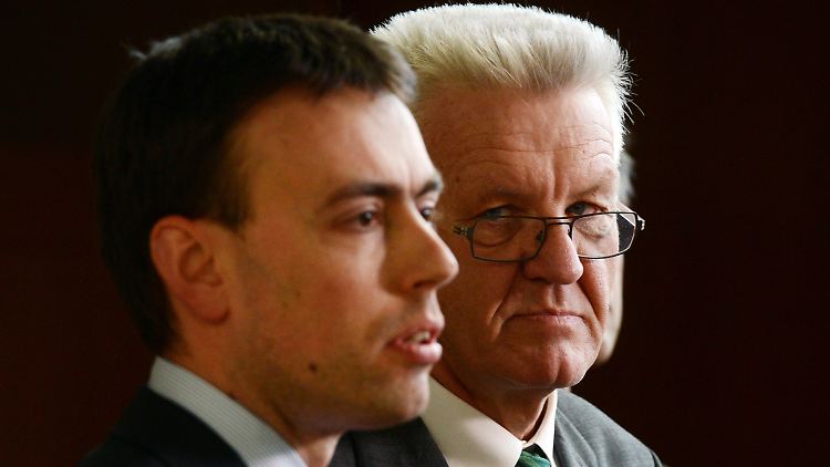 Kretschmann (r.) und Schmid: das Land hat knapp eine Milliarde zugesagt. Mehr gibt es nicht.