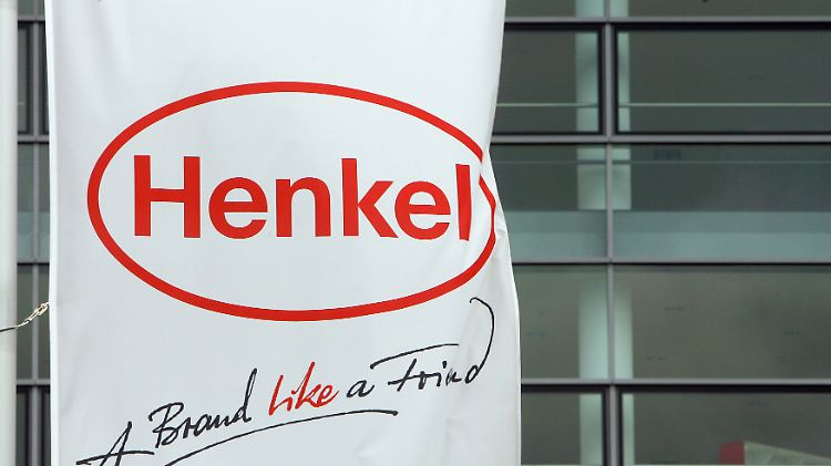 Henkel schraubt seinen Jahresgewinn deutlich nach oben.