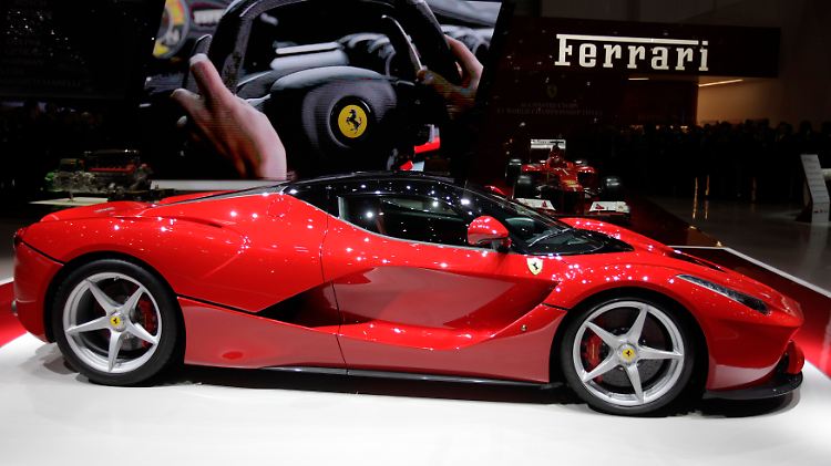Ferrari stellt in Genf sein neues Topmodell mit dem Namen La Ferrari vor.
