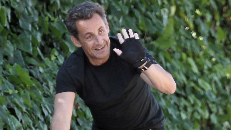 Sarkozy zog sich nach seiner Wahlniederlage im Mai vergangenen  Jahres weitestgehend aus der Politik zurück.