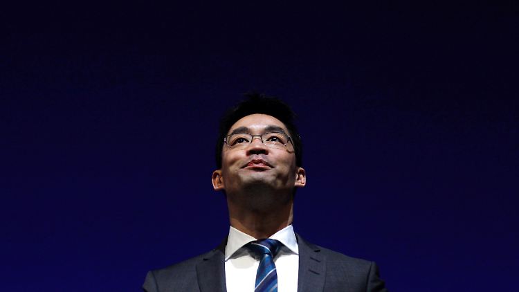 FDP-Chef Rösler kann gelassen in den Parteitag gehen.