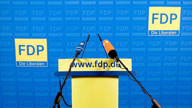 Vom Ergebnis bei der Wahl zum Parteichef wird abhängen, mit welchem Gesichtsausdruck Philipp Rösler vor die Mikrofone tritt.