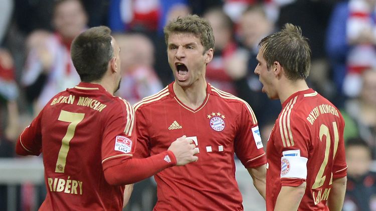 Thomas Müller weckte die Bayern kurz vor dem Pausenpfiff mit dem Tor zum 1:1 auf.
