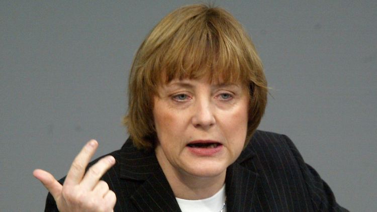14. März 2003: Merkel antwortet auf Schröders Regierungserklärung.