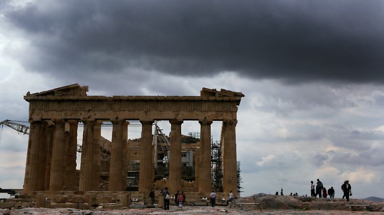 Ein Sinnbild der griechischen Staatsfinanzen: Im Haushalt klaffen ähnlich große Löcher wie im Dach des Parthenon.