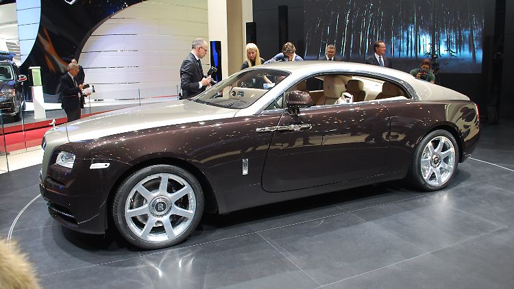 Mit einem neuen Coupé erweitert Rolls-Royce sein Angebot. Der Wraith, englisch für Geist, basiert der Limousine Ghost.